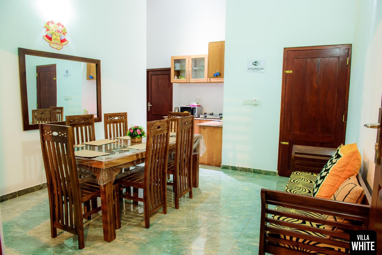 Villa White Hikkaduwa Kültér fotó