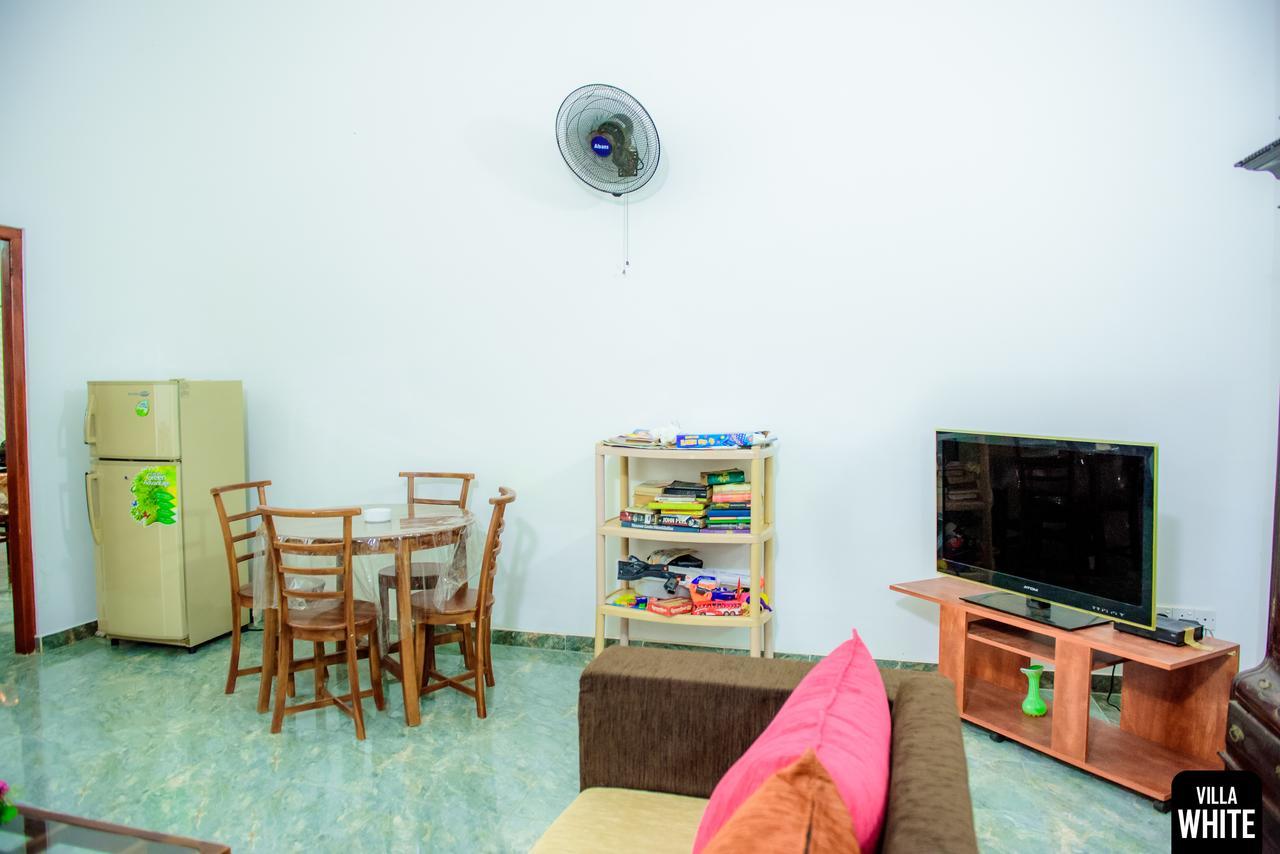 Villa White Hikkaduwa Kültér fotó